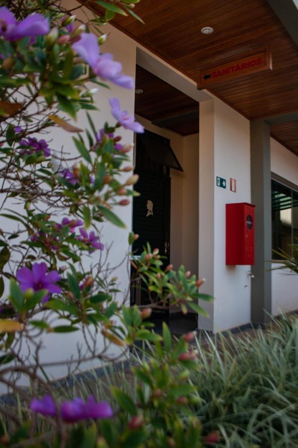 Apart Hotel Agua Limpa Prados Exterior photo